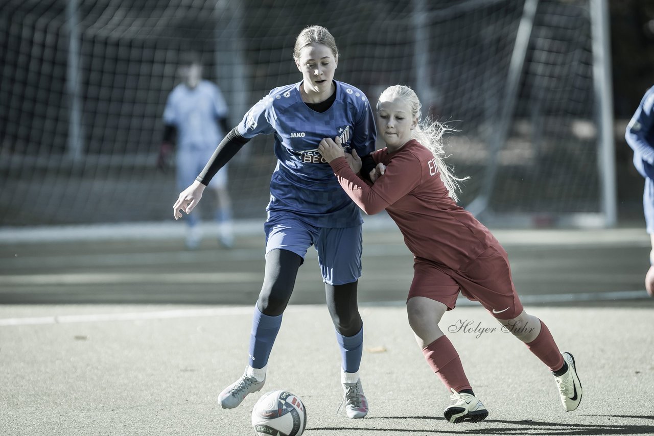 Bild 435 - wCJ Eimsbuettler TV - FC Rosengarten : Ergebnis: 2:0